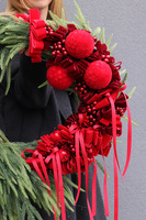 Karminowa Zima, asymetryczny świąteczny wianek