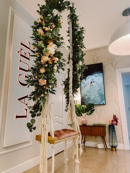 La Guel, kwiatowa girlanda dekoracyjna