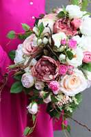 Deria Agatte, kwiatowa kompozycja