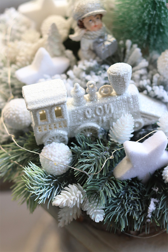 atrakcyjny świąteczny stroik na brzozie, Ekspres Polarny Norway, wym.27x35cm