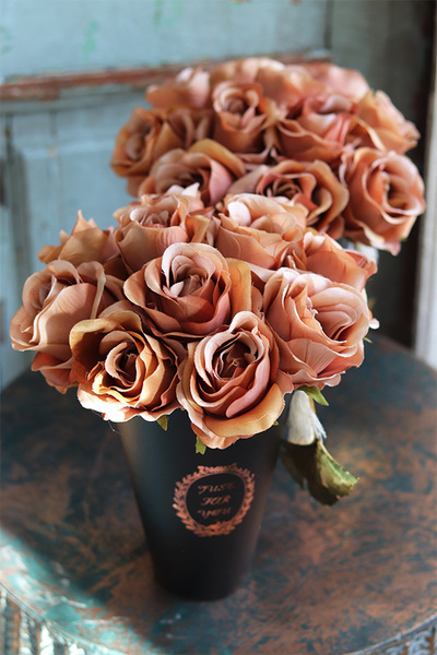 flowerbox z różami, Cappuccino Cafe, wys.30cm