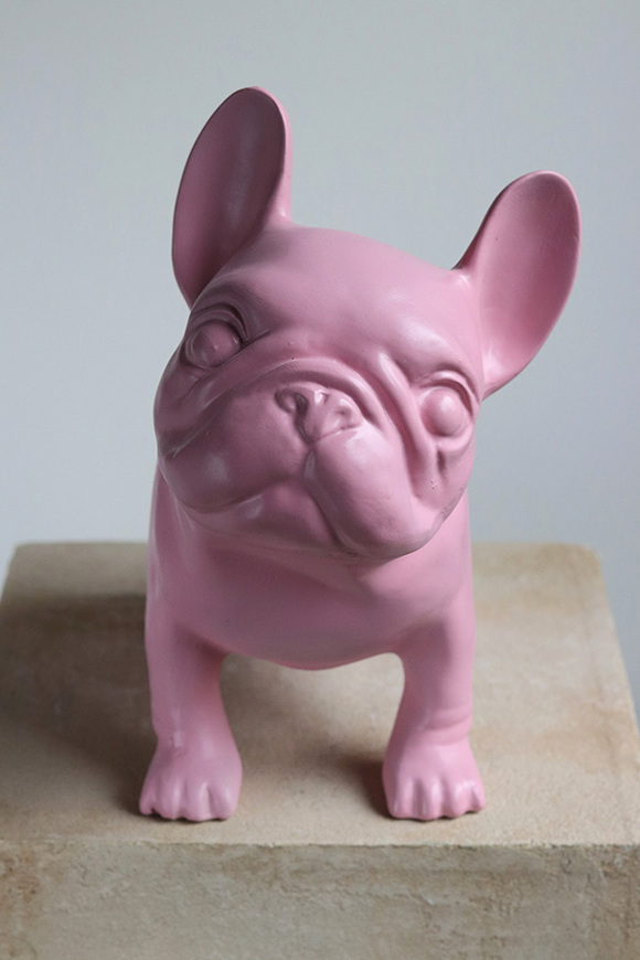 Dog in the Fog, figurka pies bulldog