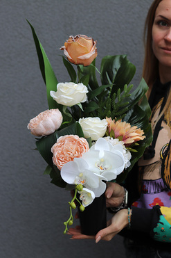 OD RĘKI Elwira, bukiet nagrobny we wkładzie, dł.53cm