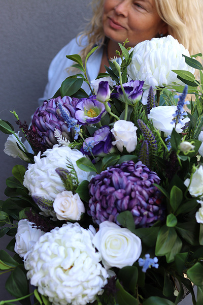  Luselita, wiązanka nagrobna z chryzantemami