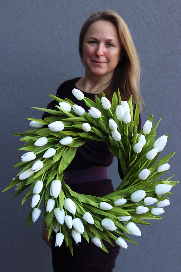 bardzo elegancki wianek z tulipanów, Witaj Wiosno White, śr.40cm 